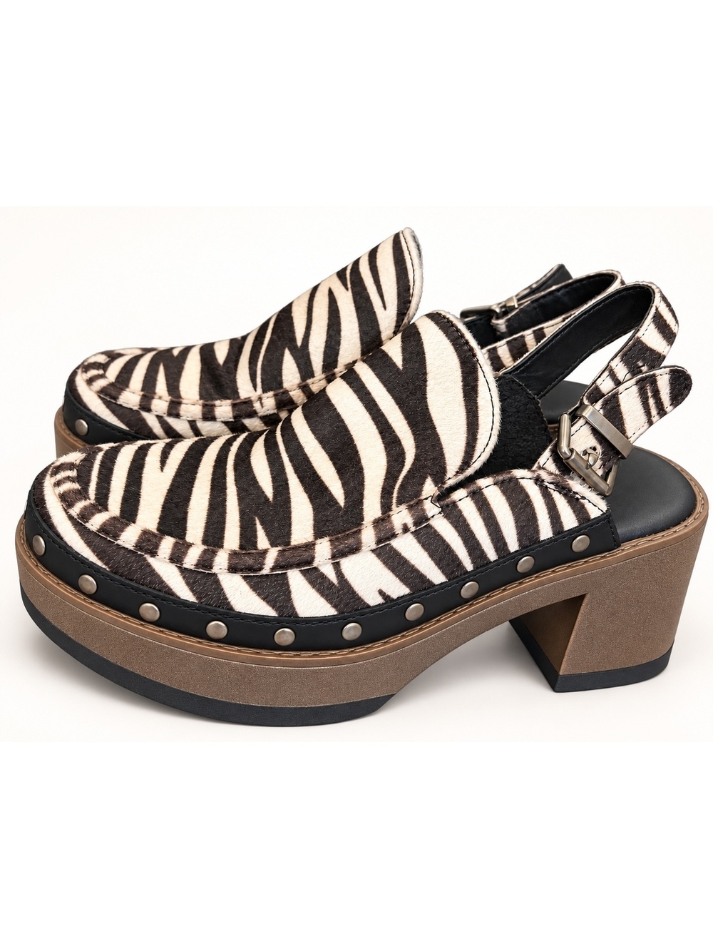 Muk Luks Zebra Print Platform Slingback Clogs- size 6.5